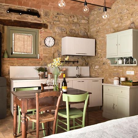 Il Borghetto - La Bottega Di Adele Loft Apartment Castelnuovo dellʼAbate Exterior foto
